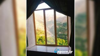 نمای زیبا و رو به طبیعت اتاق اقامتگاه بوم گردی نیشتمان - سنندج - روستای دولاب
